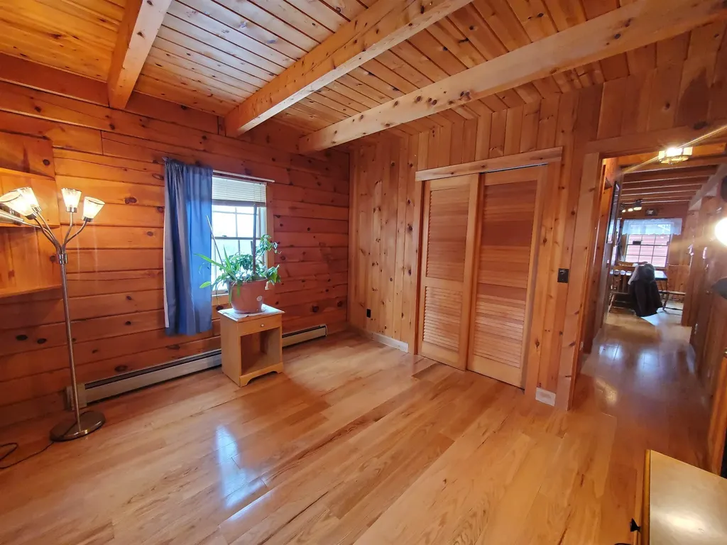 52 Oak Hill Road Enfield NH 03748