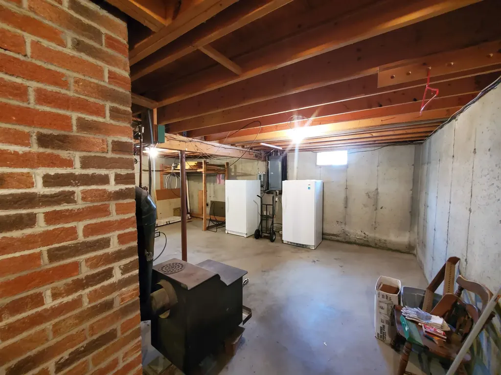 52 Oak Hill Road Enfield NH 03748