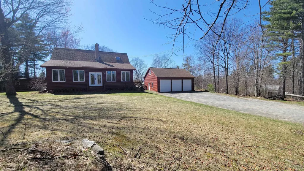 52 Oak Hill Road Enfield NH 03748