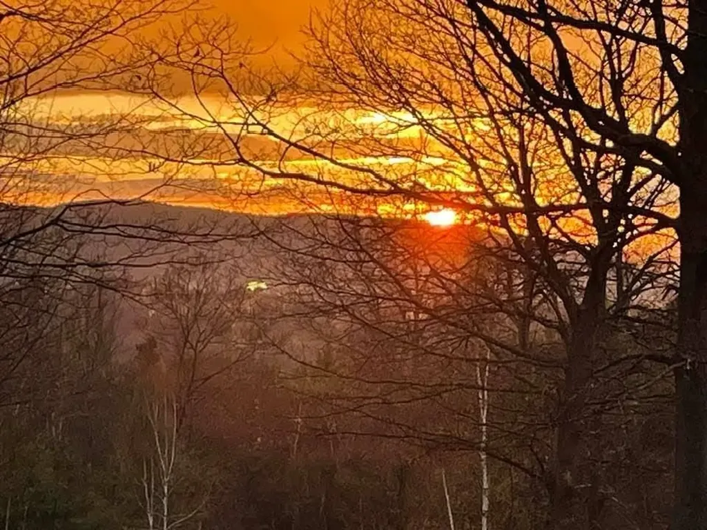 52 Oak Hill Road Enfield NH 03748