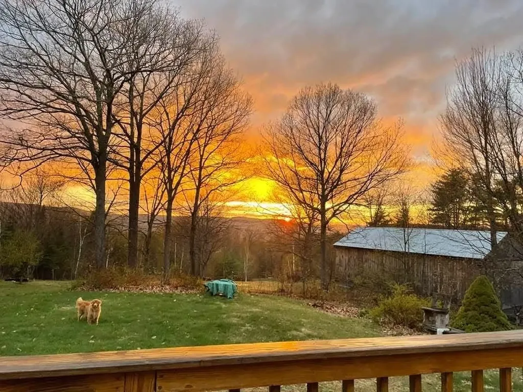 52 Oak Hill Road Enfield NH 03748