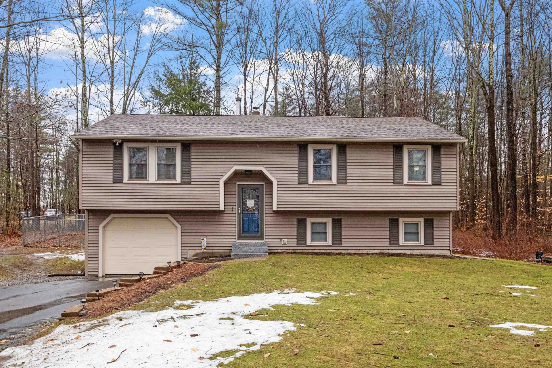19 Drake Drive Northfield NH 03276