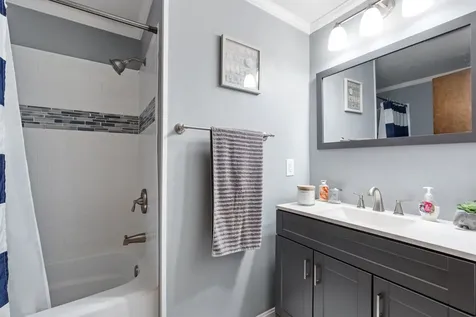 19 Drake Drive Northfield NH 03276