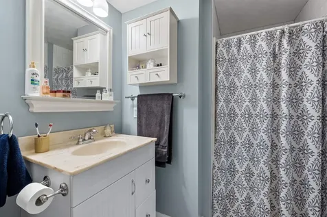 19 Drake Drive Northfield NH 03276