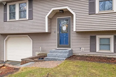 19 Drake Drive Northfield NH 03276