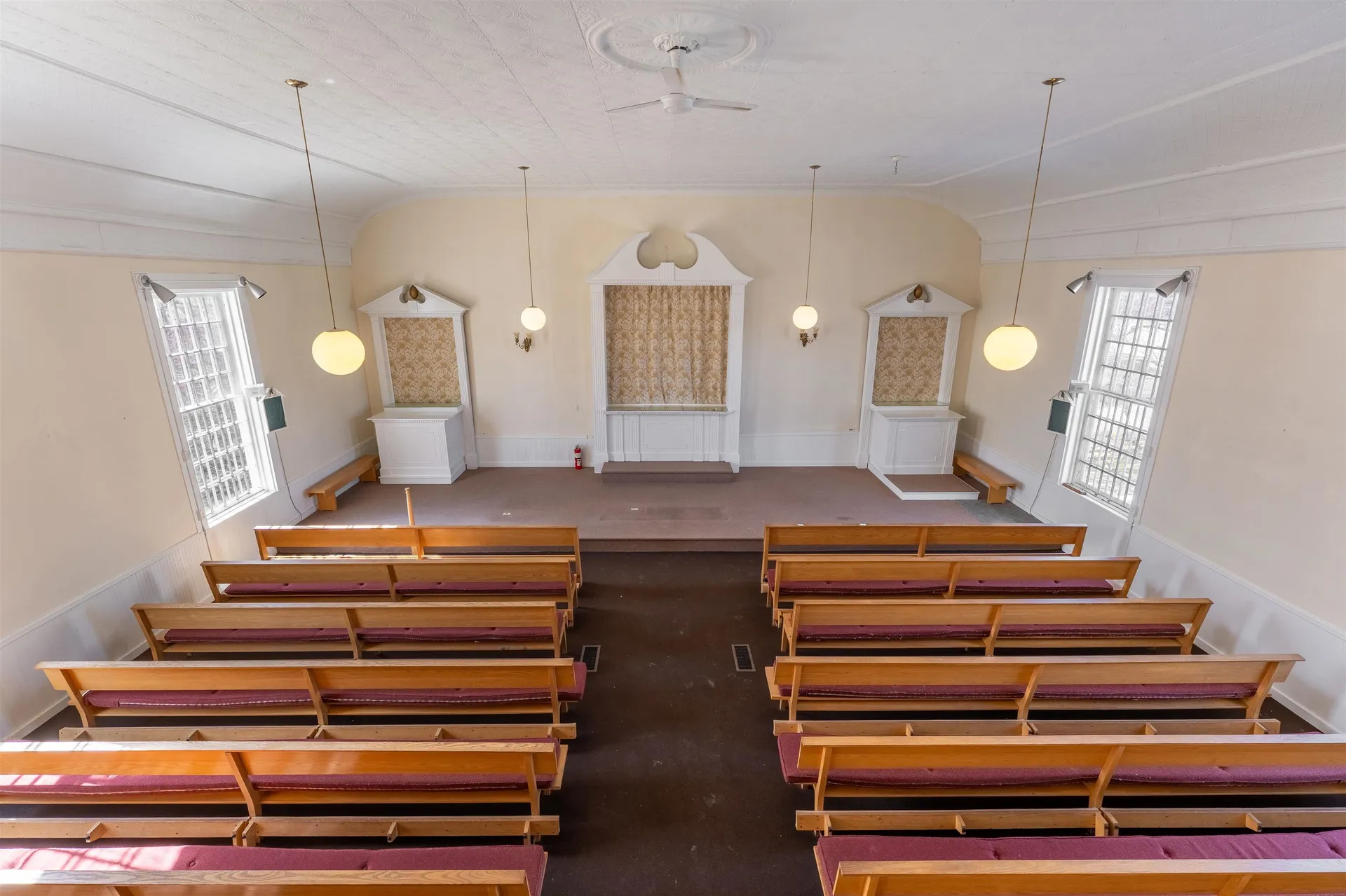 123 Main Street Putney VT 05346