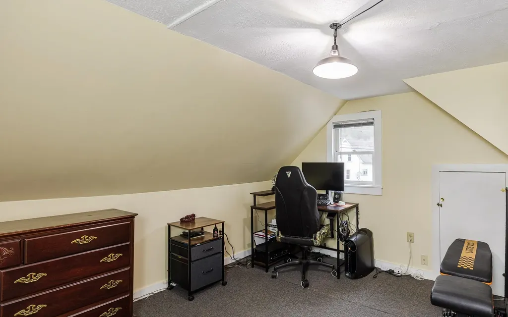 9 Avalon Place Keene NH 03431