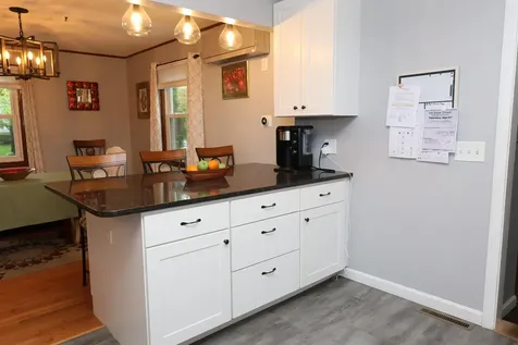 28 Greenbriar Road Keene NH 03431-2844
