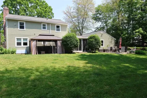 28 Greenbriar Road Keene NH 03431-2844