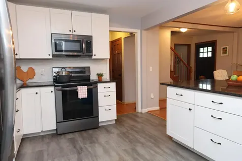 28 Greenbriar Road Keene NH 03431-2844