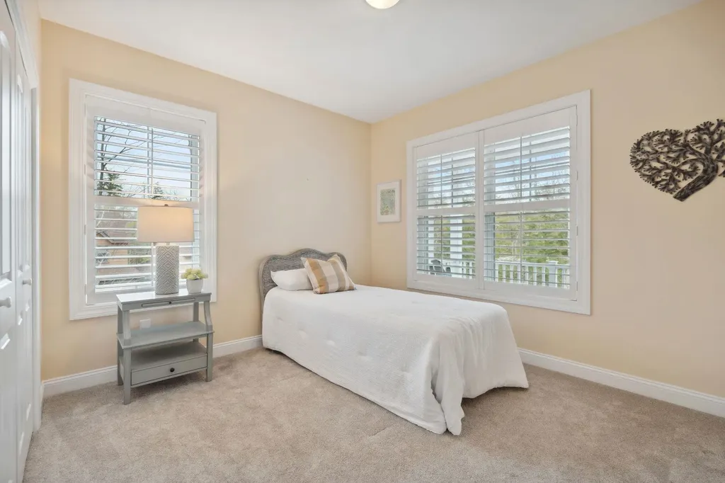 16 Christopher Court Wolfeboro NH 03894