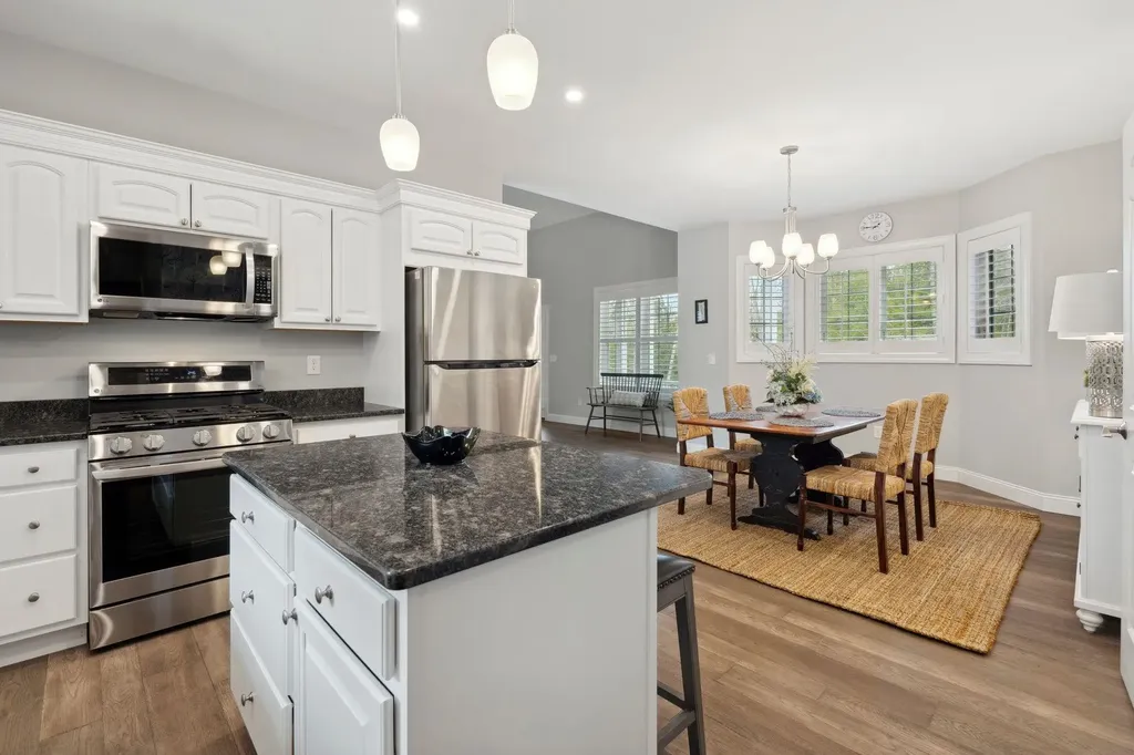 16 Christopher Court Wolfeboro NH 03894