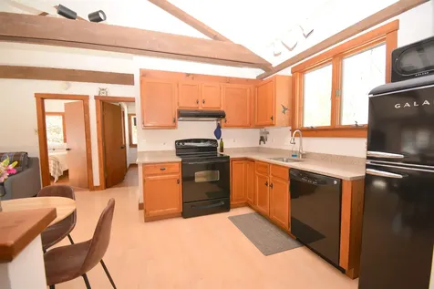 64 Draper Mill Road Grantham NH 03753