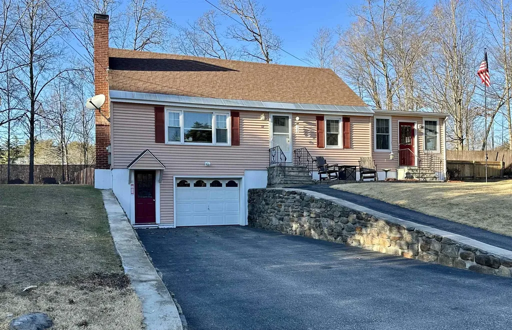 12 Frances Street Franklin NH 03235