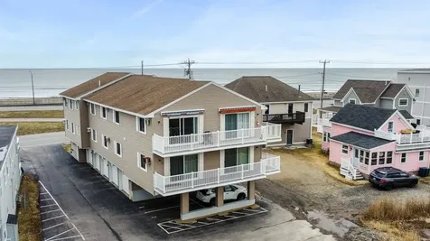 611 Ocean Boulevard Hampton NH 03842-4335
