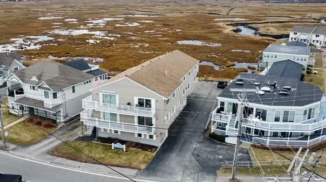 611 Ocean Boulevard Hampton NH 03842-4335