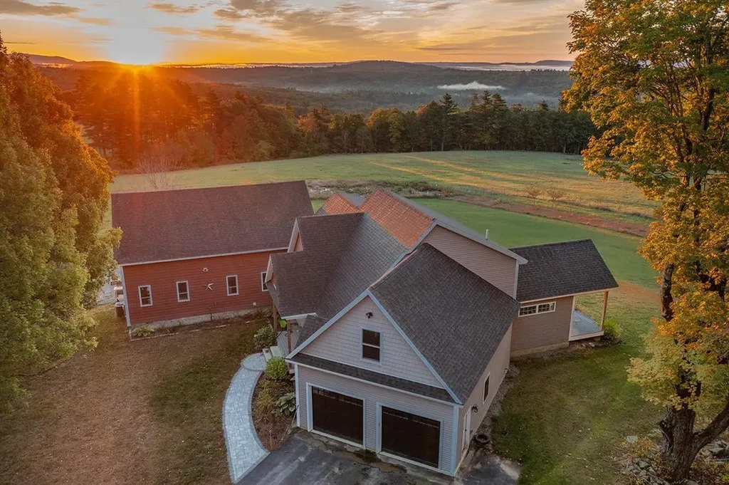 310 Berry Pond Road Pittsfield NH 03263