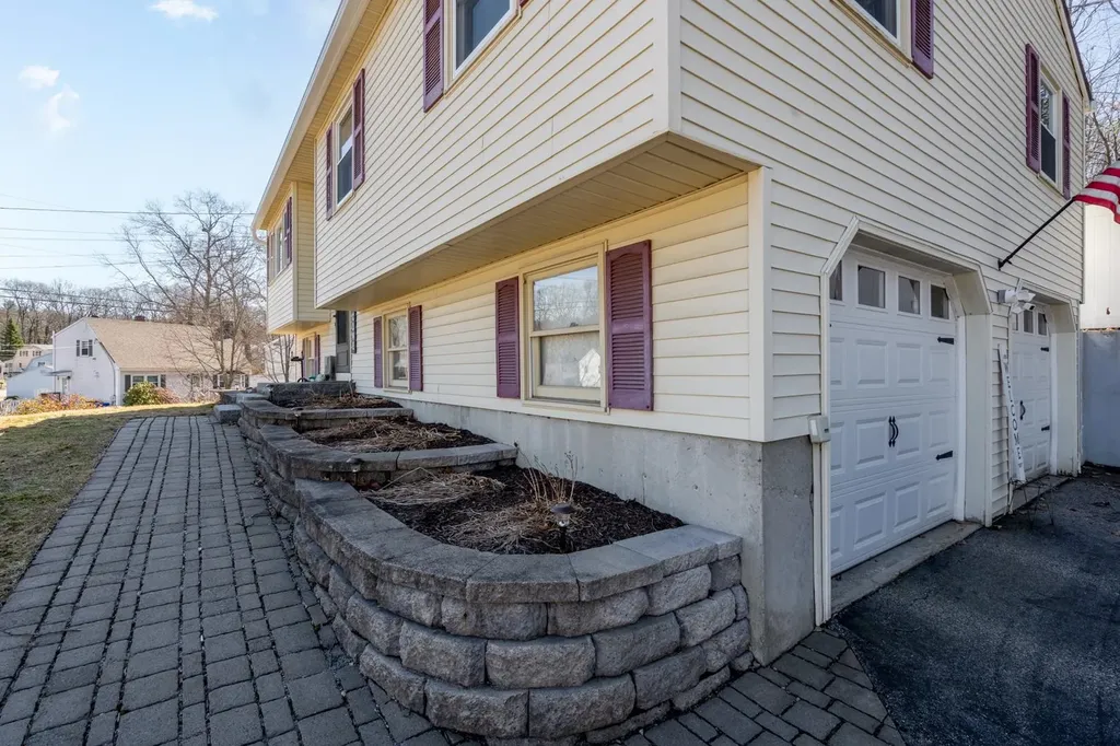 315 Blevens Drive Manchester NH 03104