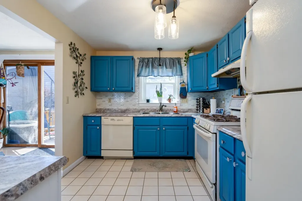 315 Blevens Drive Manchester NH 03104