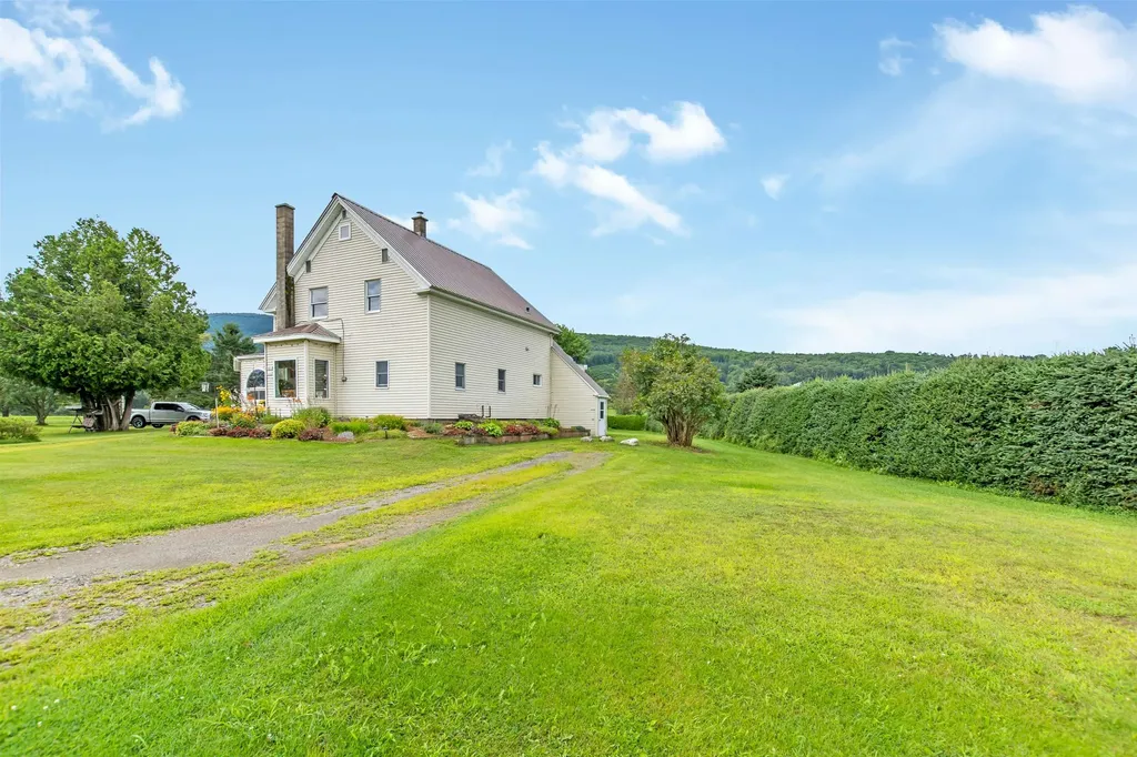 1455 Vt Route 102 Canaan VT 05903