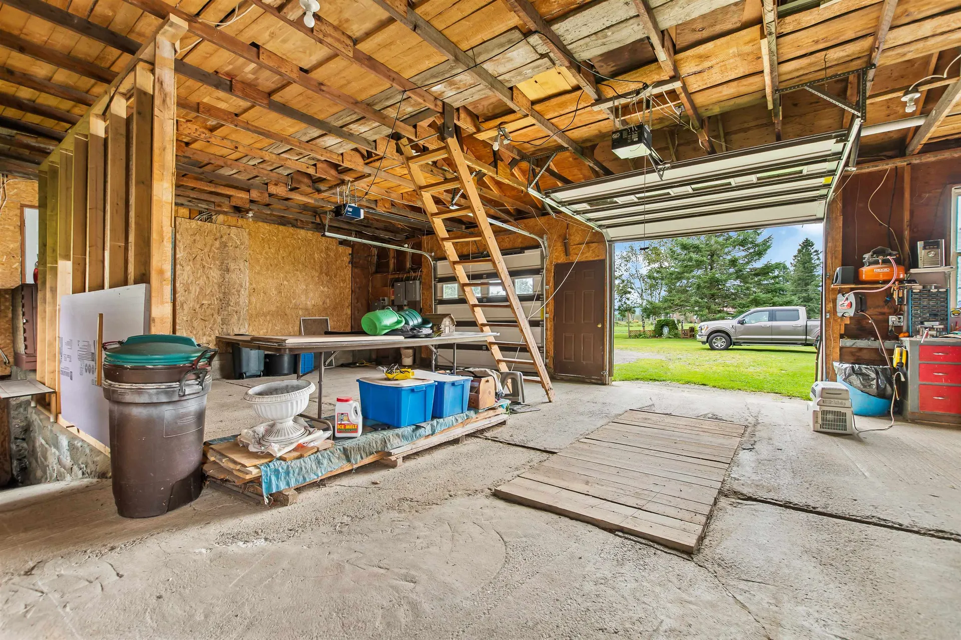 1455 Vt Route 102 Canaan VT 05903