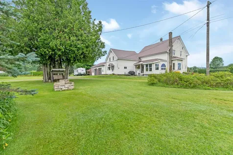 1455 Vt Route 102 Canaan VT 05903