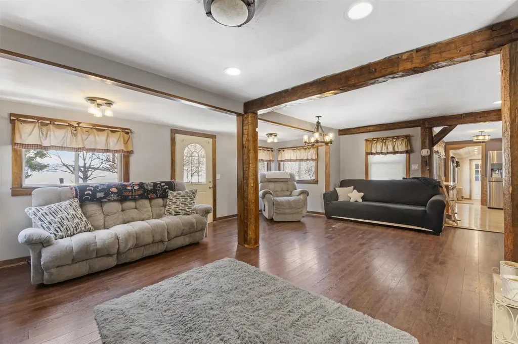 21 Bungy Road Colebrook NH 03576