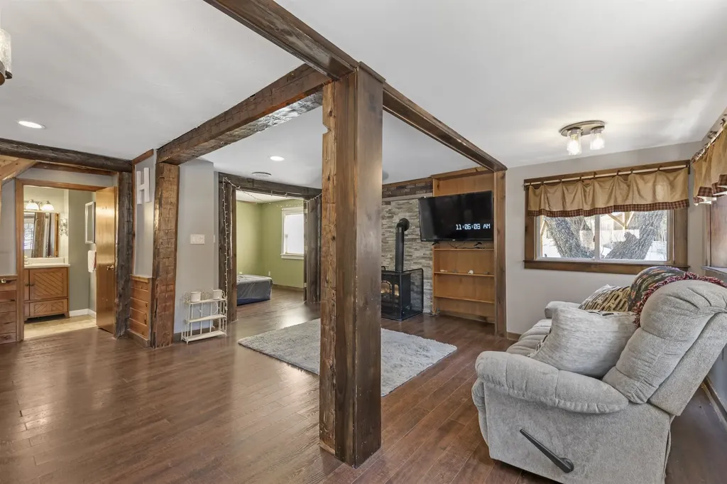 21 Bungy Road Colebrook NH 03576