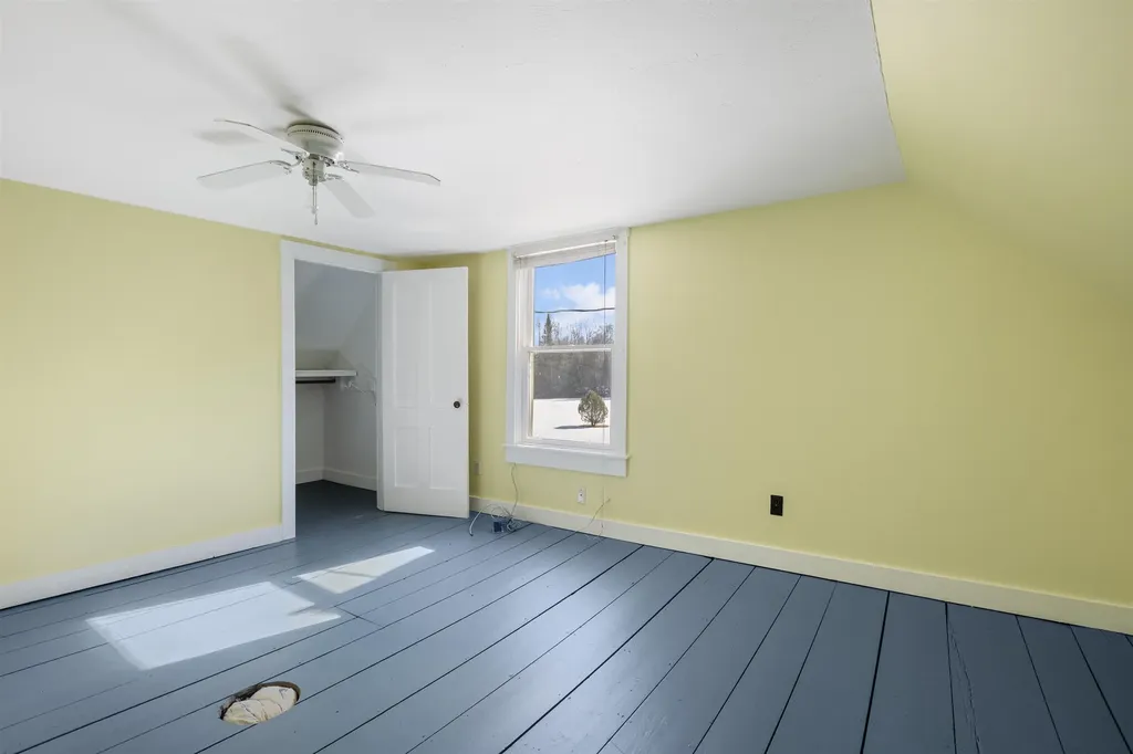 21 Bungy Road Colebrook NH 03576