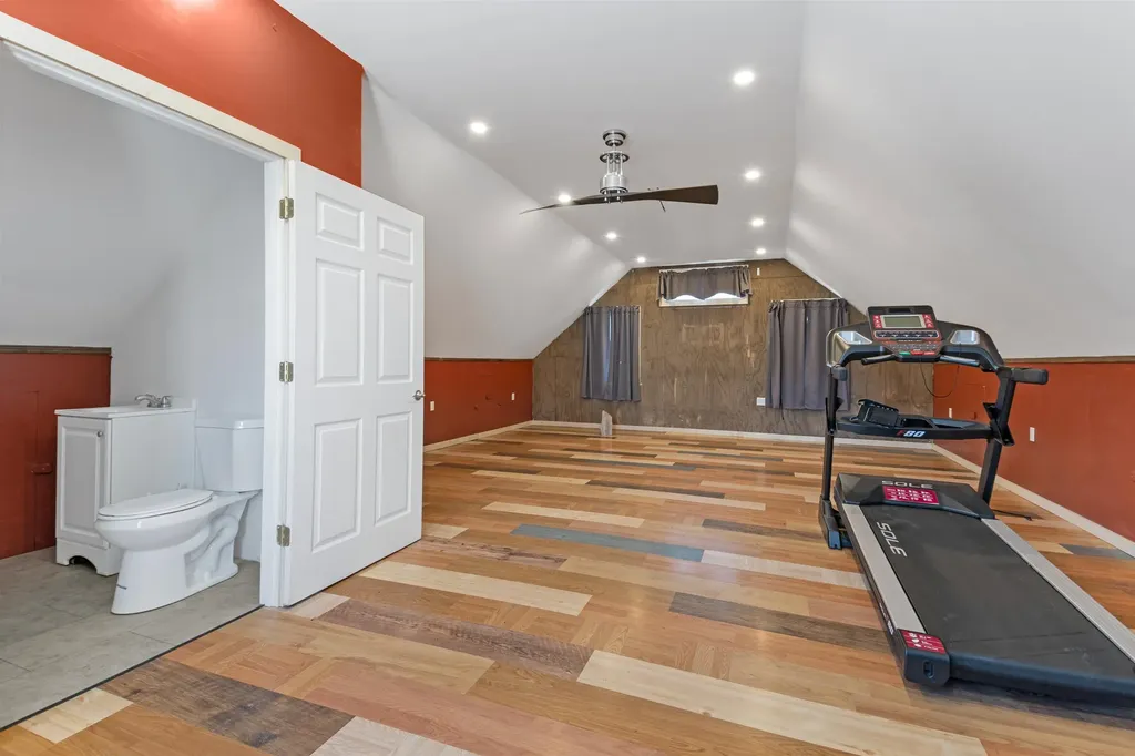 21 Bungy Road Colebrook NH 03576