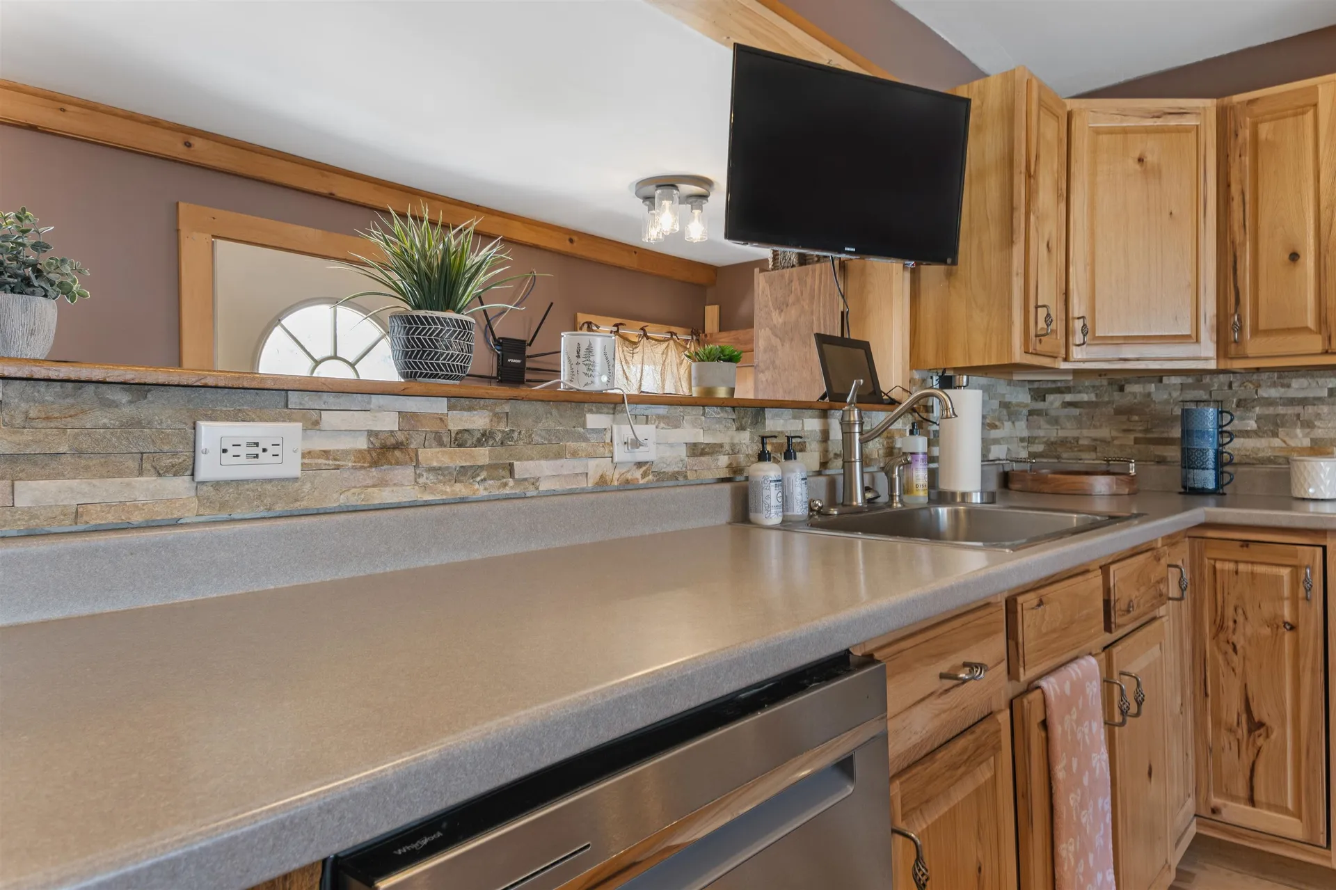 21 Bungy Road Colebrook NH 03576