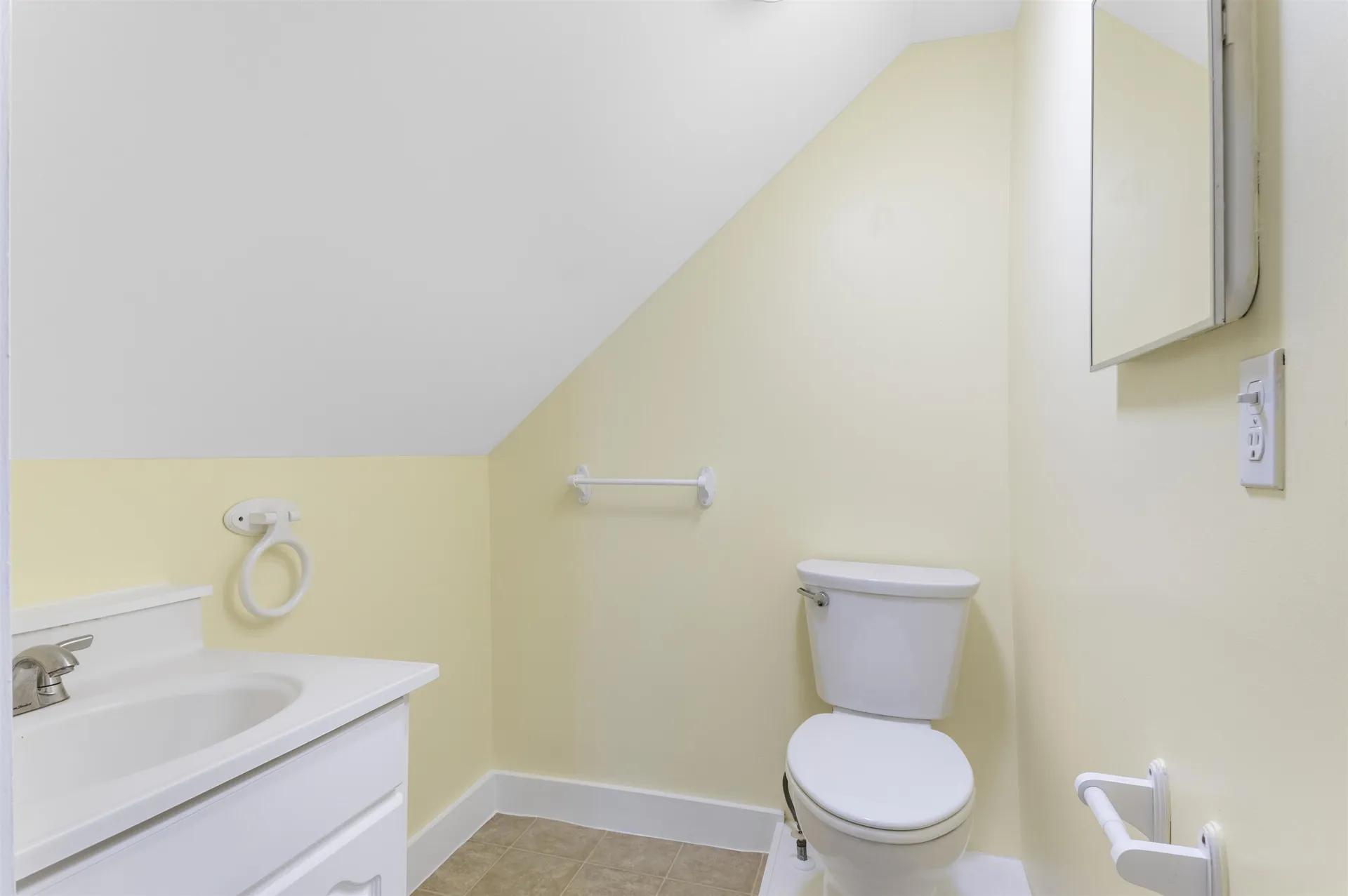 21 Bungy Road Colebrook NH 03576