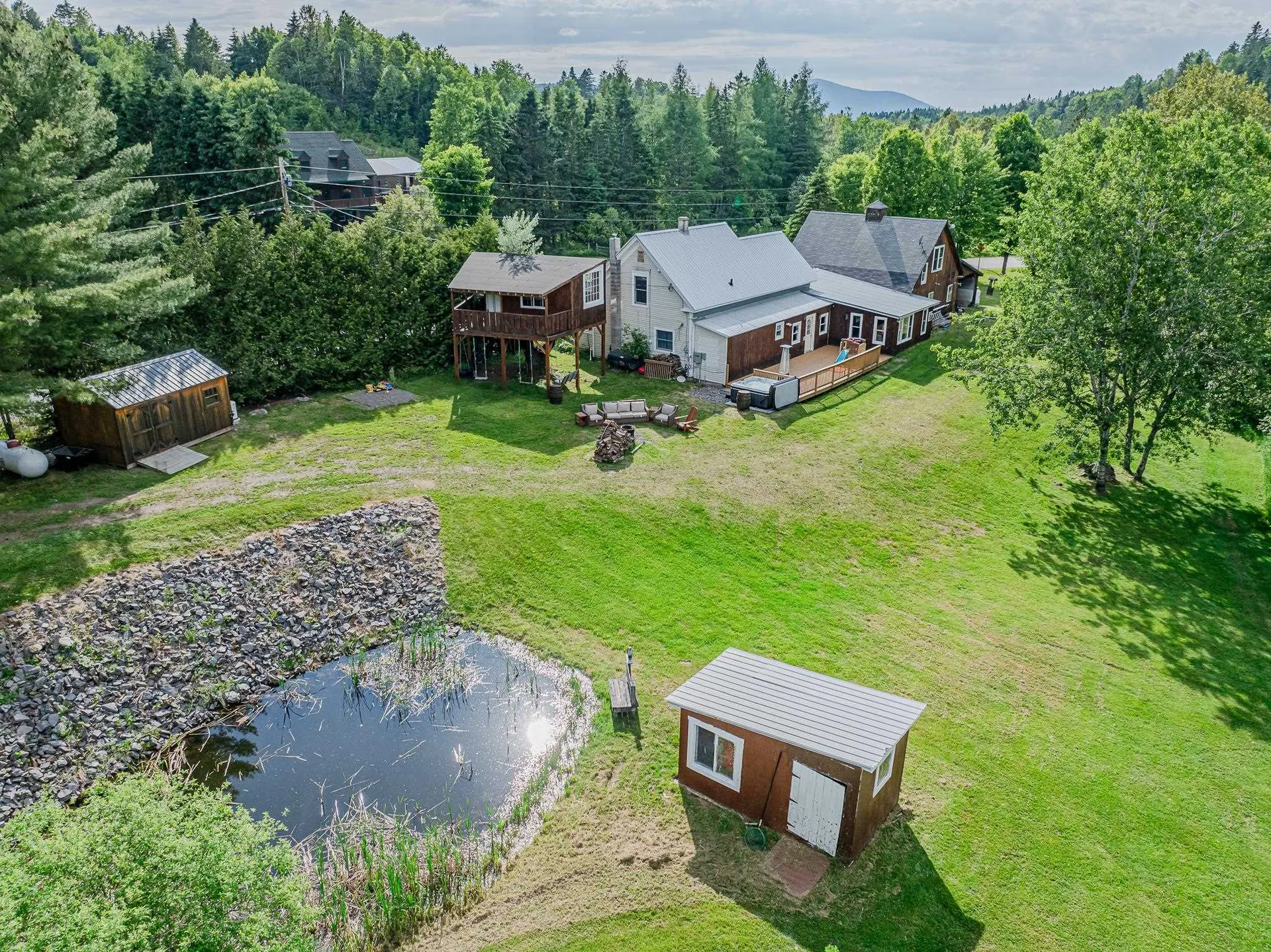 21 Bungy Road Colebrook NH 03576