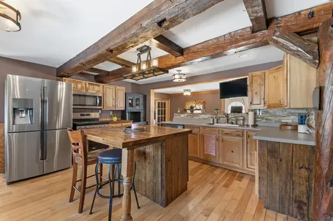 21 Bungy Road Colebrook NH 03576