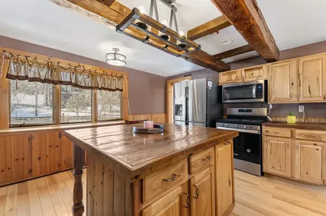 21 Bungy Road Colebrook NH 03576
