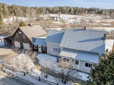 21 Bungy Road Colebrook NH 03576