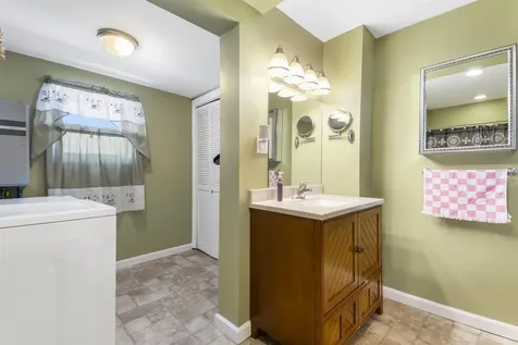 21 Bungy Road Colebrook NH 03576