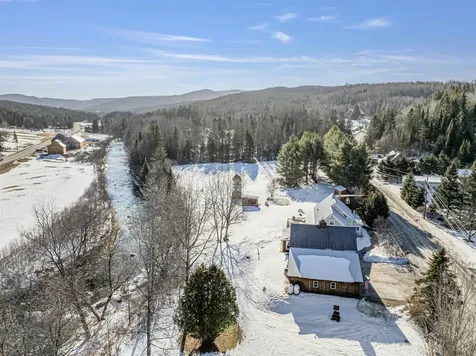 21 Bungy Road Colebrook NH 03576