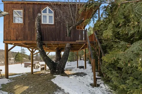 21 Bungy Road Colebrook NH 03576