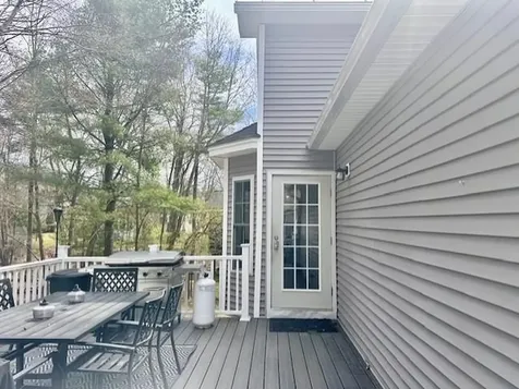 23 Kearsarge Lane Merrimack NH 03054