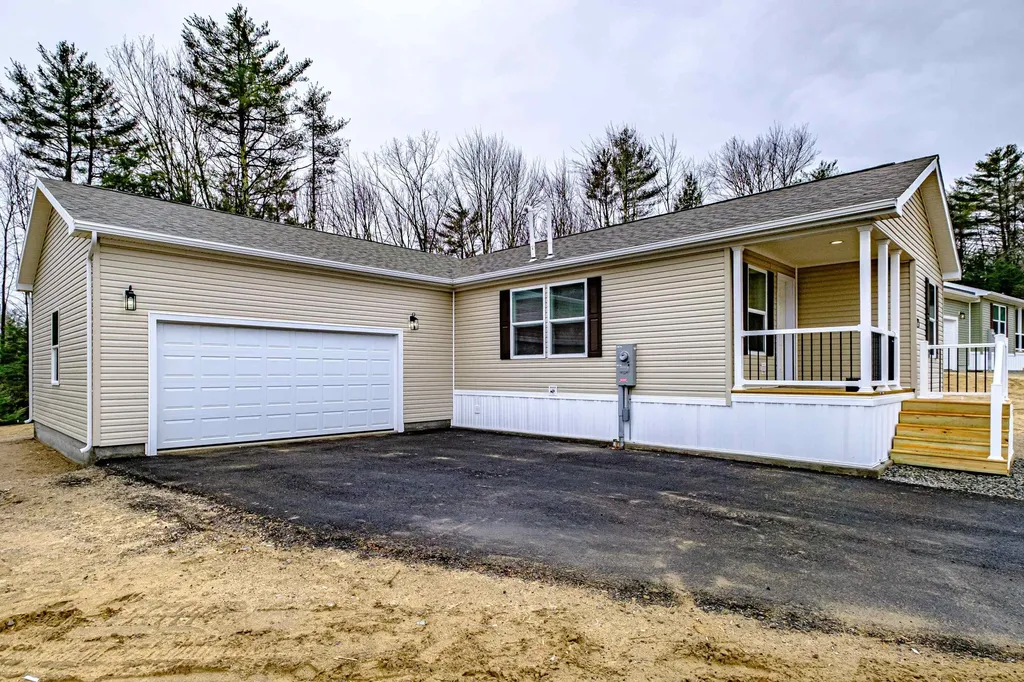 23 Diamondback Drive Rochester NH 03868