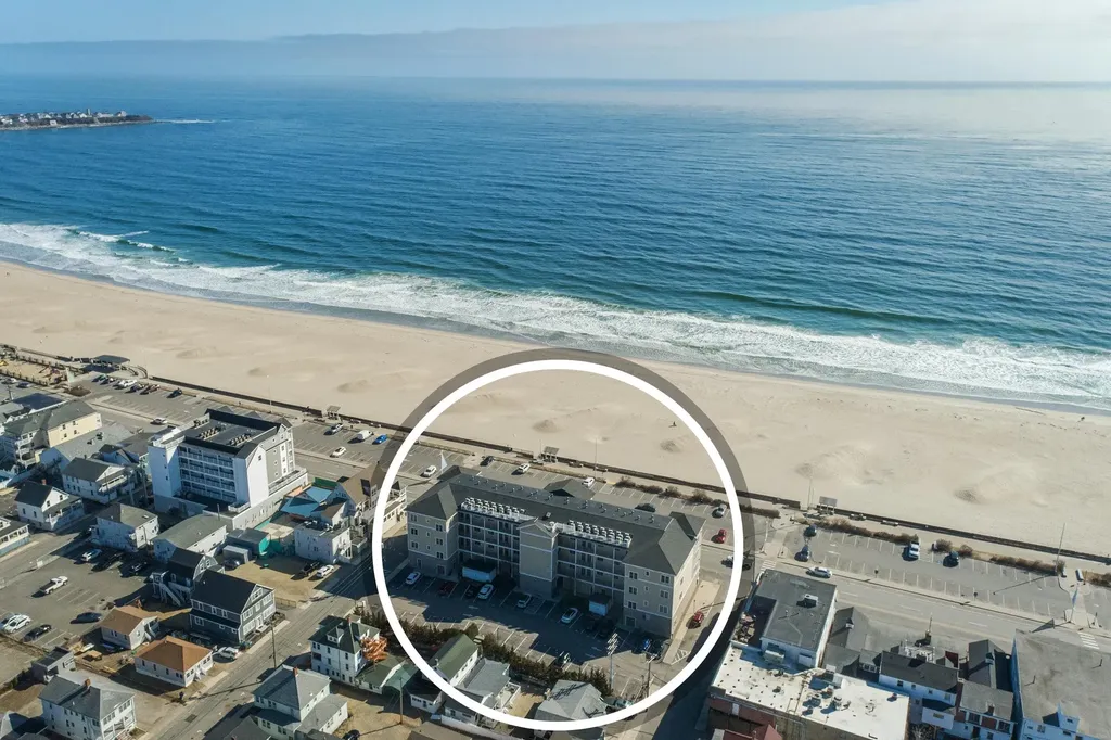 83 Ocean Boulevard Hampton NH 03842