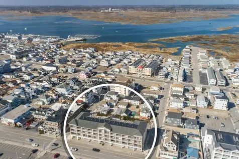 83 Ocean Boulevard Hampton NH 03842