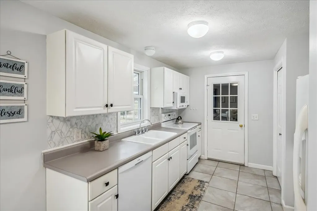 34 Hunting Ridge Lane Milton VT 05468