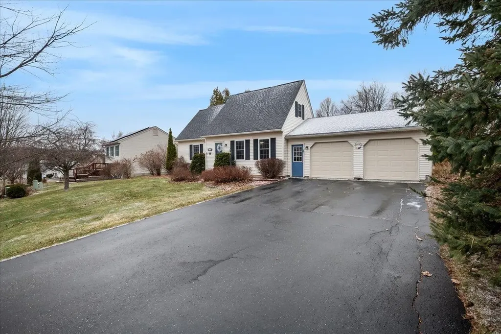 34 Hunting Ridge Lane Milton VT 05468