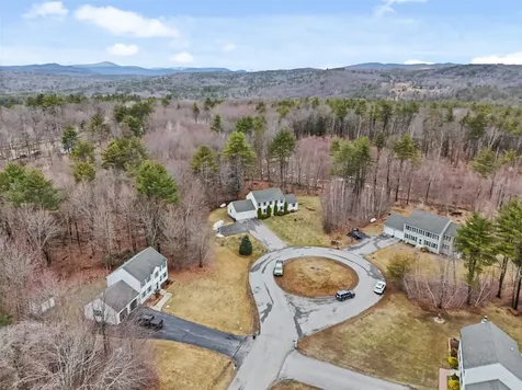 36 Bradford Circle Hillsborough NH 03244