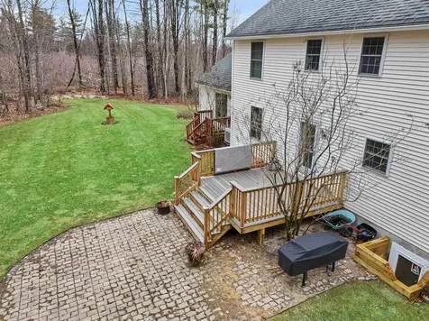 36 Bradford Circle Hillsborough NH 03244