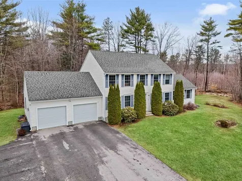 36 Bradford Circle Hillsborough NH 03244