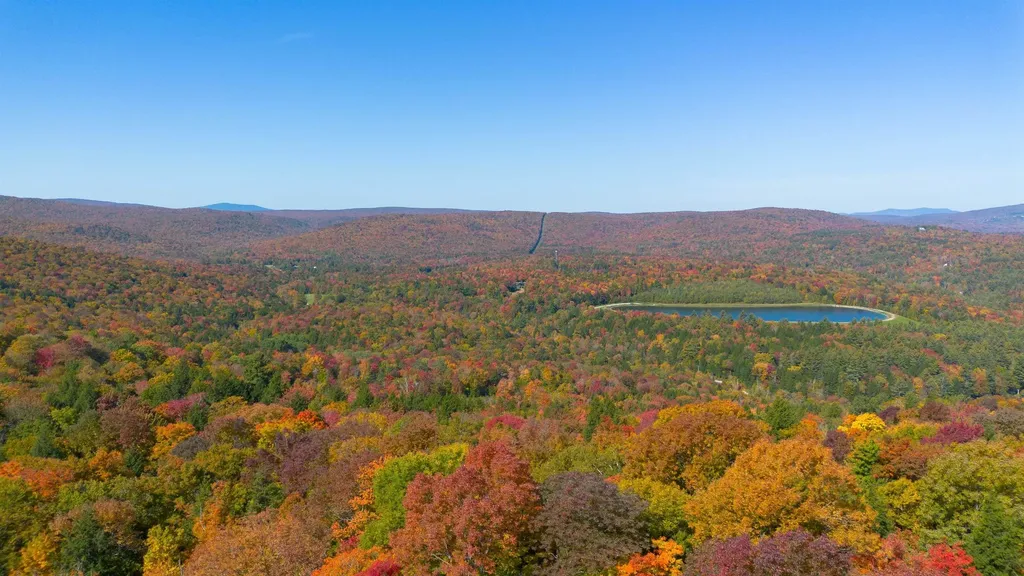 5 Stratton Ridge Road Winhall VT 05340