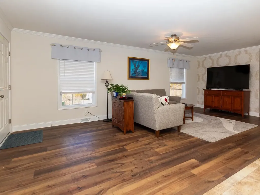 12 Sandpiper Path North Hampton NH 03862